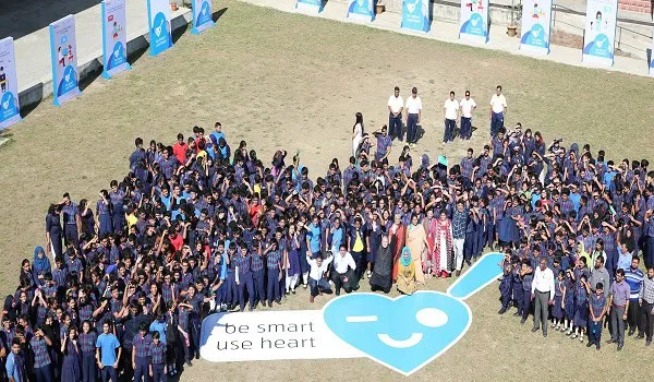 স্কুলের ছাত্রছাত্রীদের বড় সমাবেশ, শিক্ষার্থীরা একত্রিত হচ্ছে. Channel i News - চ্যানেল আই নিউজ