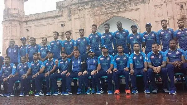 বাংলাদেশ ক্রিকেট দল লালবাগ কেল্লায় ছবি তুলছে. Channel i News - চ্যানেল আই নিউজ