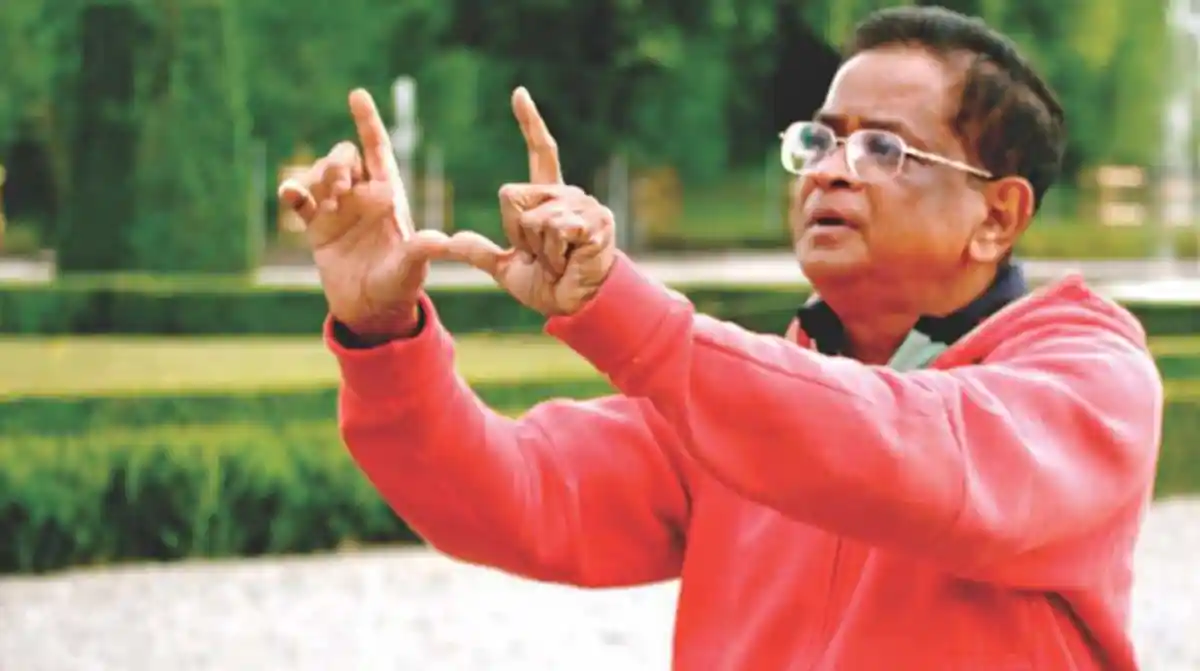 হুমায়ূন আহমেদ চলচ্চিত্র পরিচালনা শৈলী দেখাচ্ছেন. Channel i News - চ্যানেল আই নিউজ