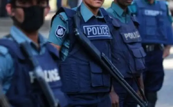 বাংলাদেশ পুলিশ সদস্যরা সুষ্ঠু নির্বাচনের জন্য প্রস্তুত. Channel i News - চ্যানেল আই নিউজ