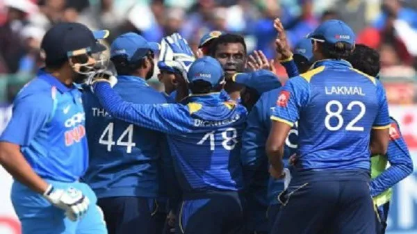 শ্রীলঙ্কার ক্রিকেটাররা উদযাপন করছে, ভারতীয় ক্রিকেটাররা হতাশ।. Channel i News - চ্যানেল আই নিউজ