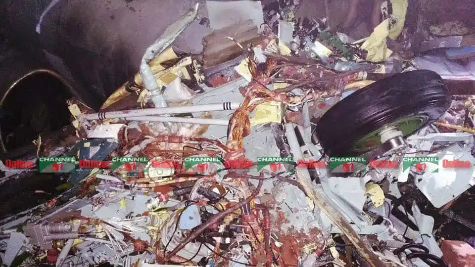 কক্সবাজারে প্রশিক্ষণ বিমান বিধ্বস্তের চিত্র