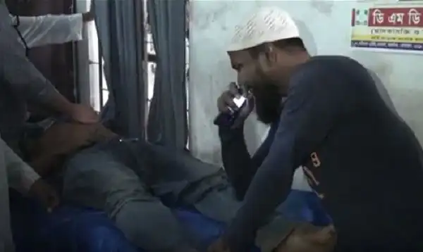 বিদ্যুৎস্পৃষ্ট যুবকের চিকিৎসা নেওয়া হচ্ছে টাঙ্গাইলে. Channel i News - চ্যানেল আই নিউজ
