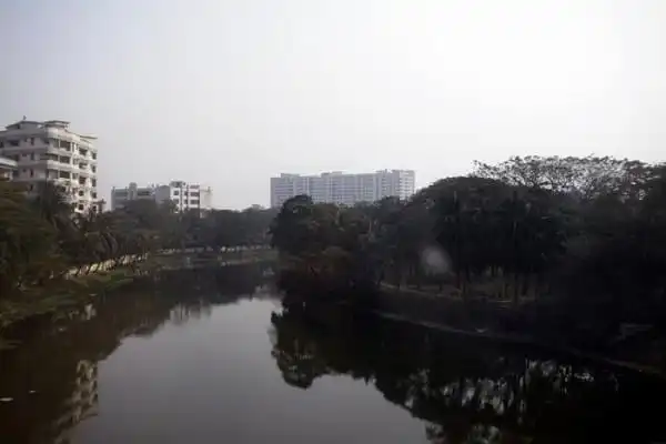 ধানমন্ডি লেকের পানি ও পরিবেশের অবস্থা, দূষণ ও অব্যবস্থাপনার ছবি. Channel i News - চ্যানেল আই নিউজ