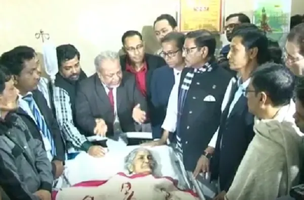 বীরাঙ্গনা রমা চৌধুরীকে দেখতে হাসপাতালে ওবায়দুল কাদের
