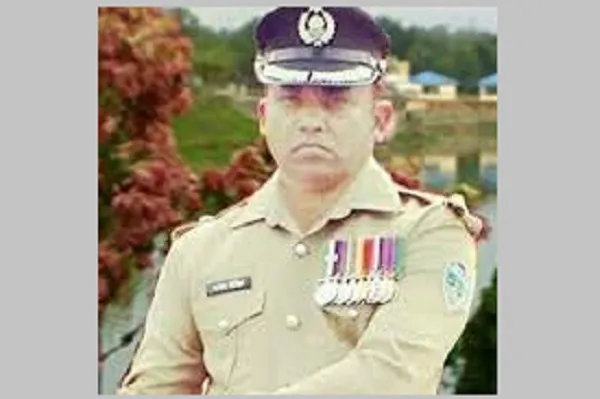 বিসিএস ক্যাডারদের গালি দেওয়া ওসিকে বদলি