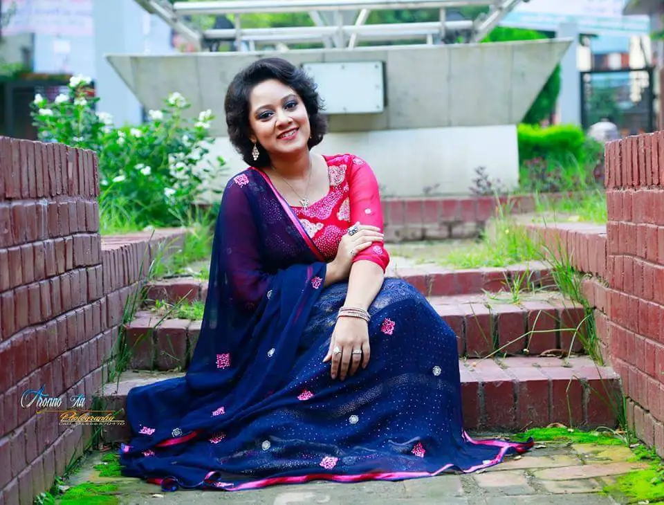 দিঘীর পেছনে পরিচালক-প্রযোজকদের লাইন