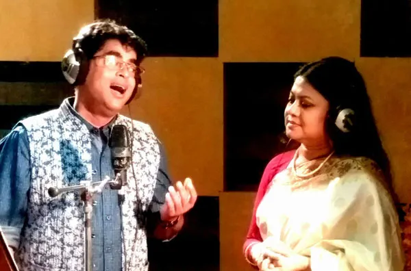 কনক চাঁপার সঙ্গে গাইলেন বিপ্লব সাহা