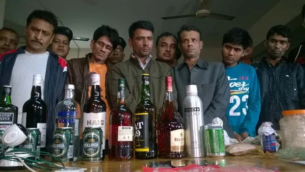 যে কারণে মাদকের গডফাদাররা ধরাছোঁয়ার বাইরে