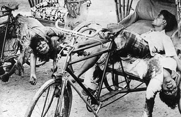 কালরাত স্মরণে এক মিনিটের ‘ব্ল্যাক-আউট’