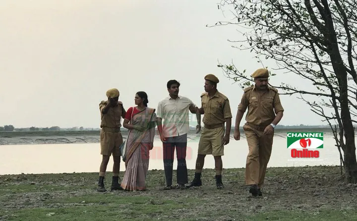 কপোতাক্ষের পাড়ে বন্দি তিশা-সিয়াম