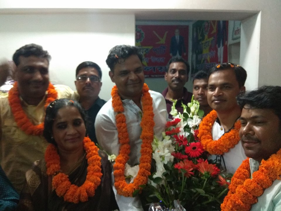 ঢাকা জেলা স্বেচ্ছাসেবক পার্টির সভাপতি আবুল হাসনাত