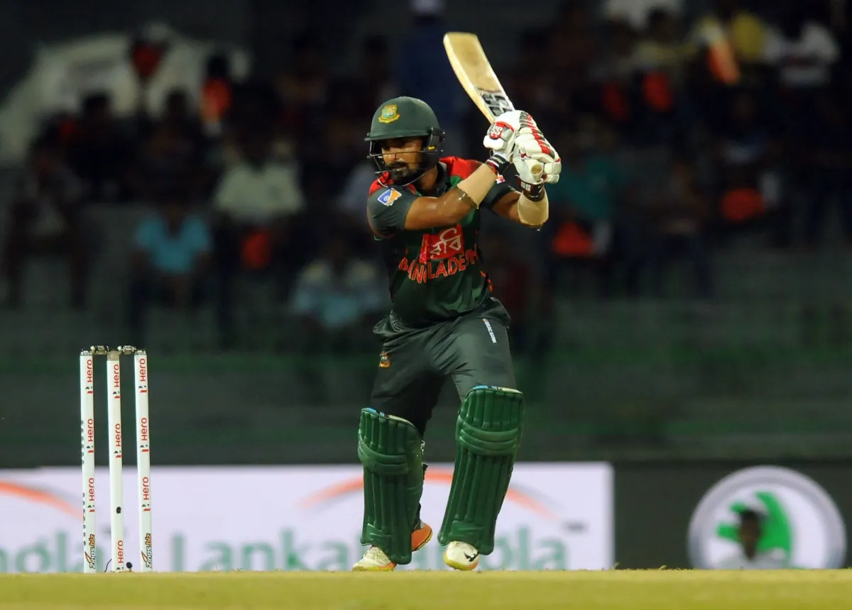 ঝড়ের জবাবে পাল্টা ঝড়