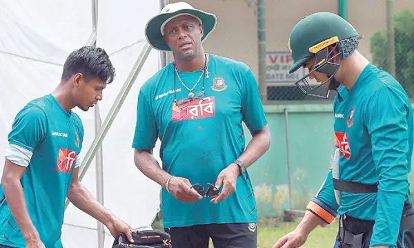 ওয়ালশের চোখ ফাইনালে