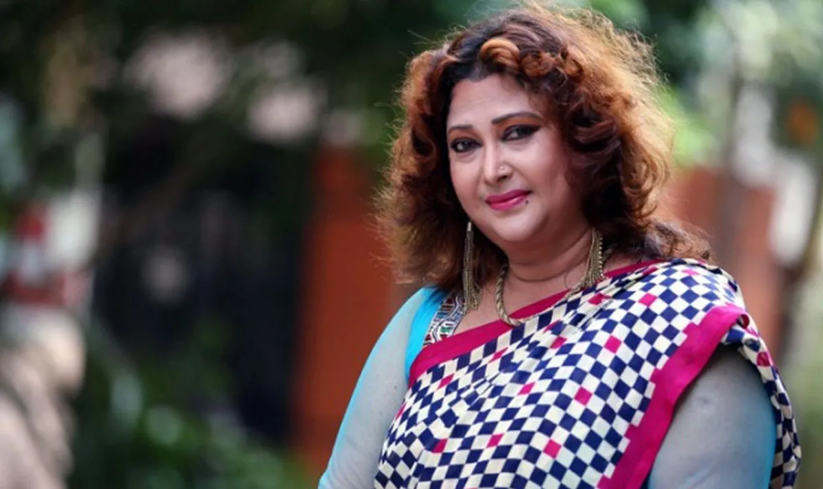 চোখের সামনে অনেককেই ঝরে পড়তে দেখেছি: রিনা খান