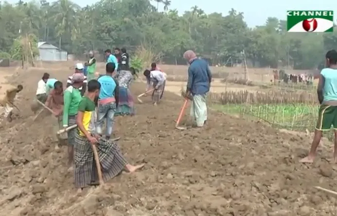 সুনামগঞ্জে ধীর গতিতে চলছে ফসল রক্ষা বাঁধ নির্মাণের কাজ