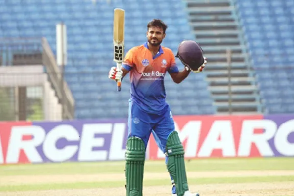 জুনায়েদের সেঞ্চুরিতে হাসল ব্রাদার্স