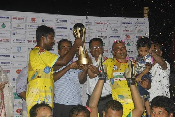 মোহামেডানকে উড়িয়ে চ্যাম্পিয়ন আবাহনী