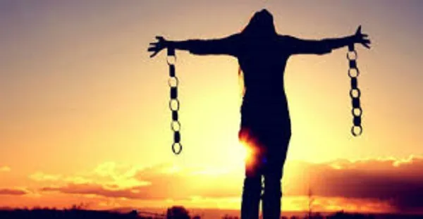 নারী