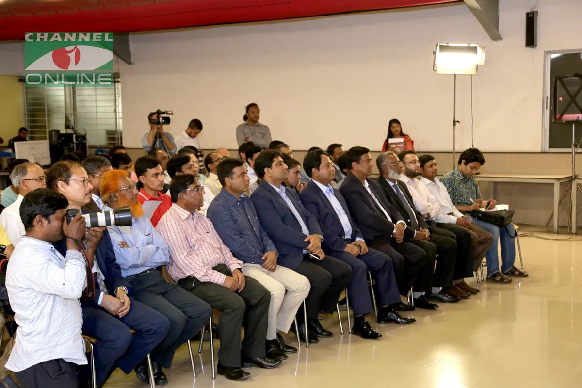 সংবাদ সম্মেলনে উপস্থিত ছিলেন বিভিন্ন সংবাদ মাধ্যমের সংবাদকর্মী।