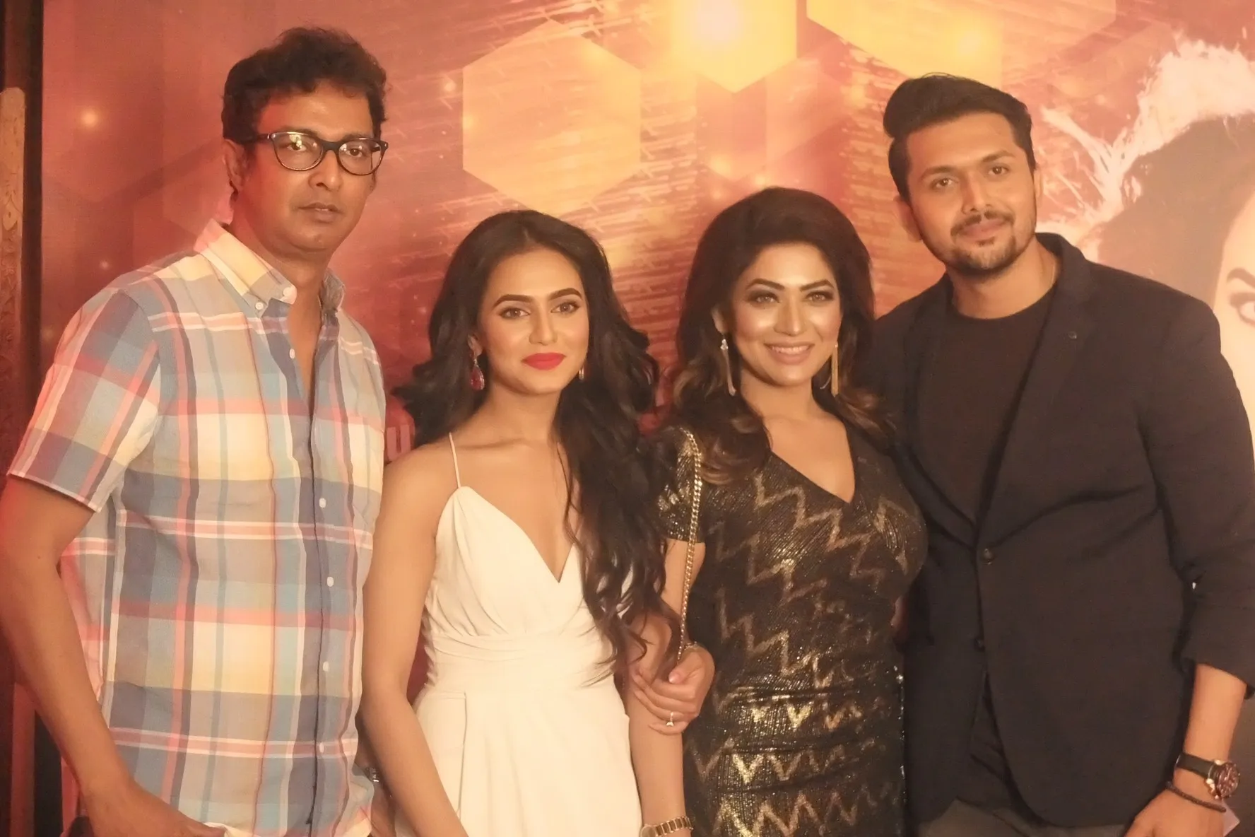 ‘পটাকা’ উন্মুক্ত অনুষ্ঠানে (বাম থেকে) আবদুল আজিজ, নুসরাত ফারিয়া, বাঁধন এবং আরিফিন শুভ