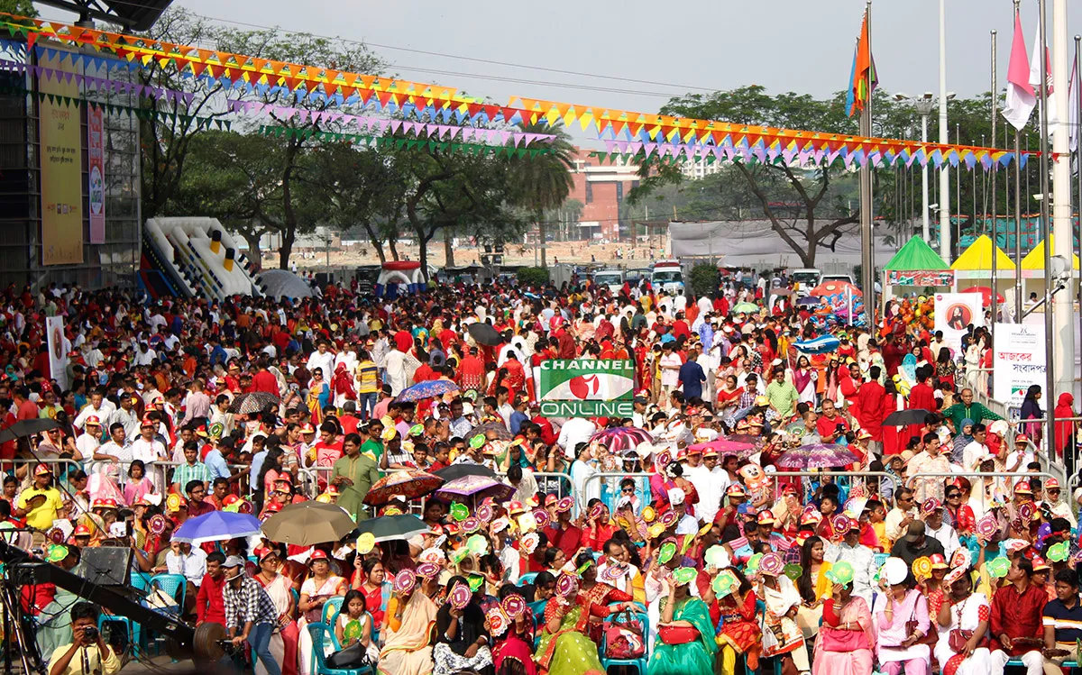 বঙ্গবন্ধু আন্তর্জাতিক সম্মেলন কেন্দ্র দর্শকে কানায় কানায় পূর্ণ