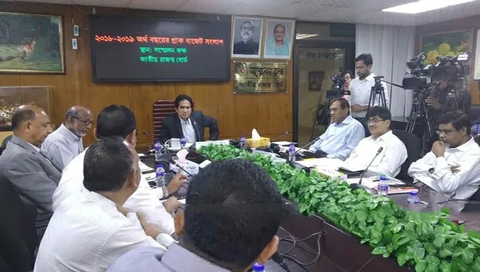এবার করের আওতায় আসছেন সিএনজি মালিকরা