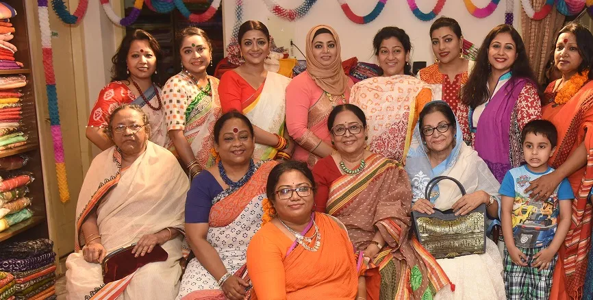 সৃষ্টির আড্ডায় সামিল দশ নারী তারকা