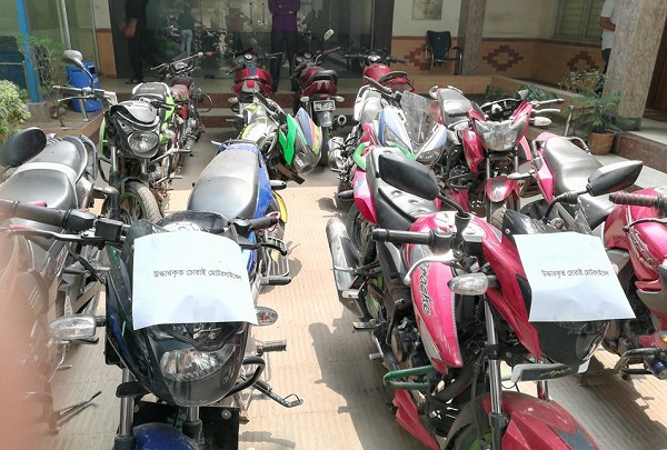 চোরাই মোটরসাইকেল