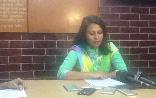 এশাকে লাঞ্ছনার ঘটনায় পুনঃতদন্ত চান বহিষ্কৃত মুন