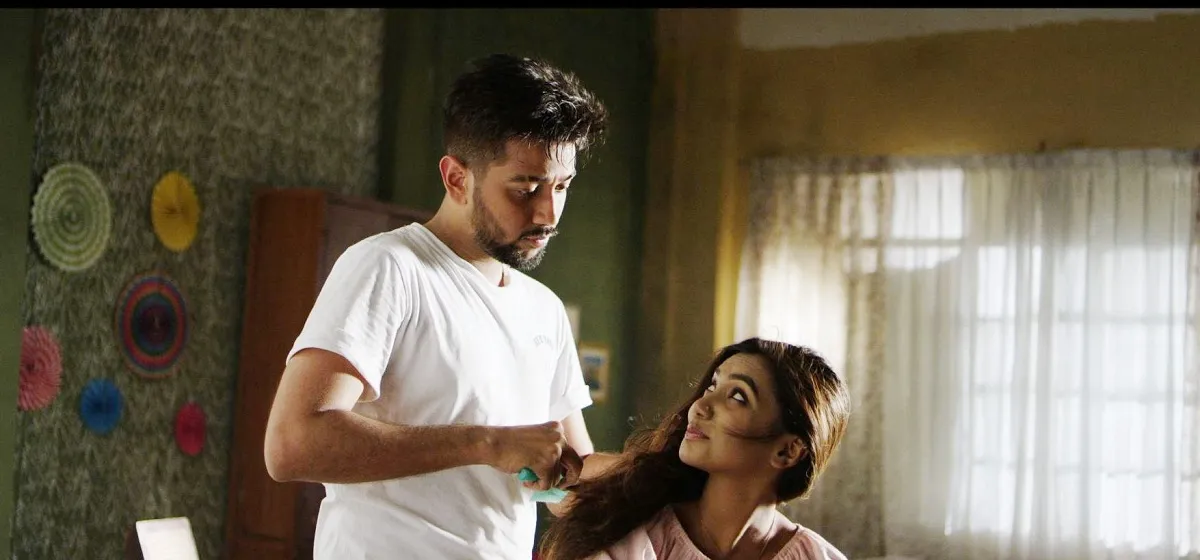 লোকাল বাসের চালক এবার  বৈশাখী রাজকুমার!