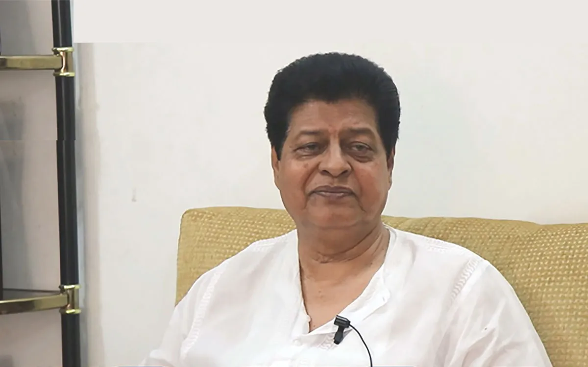 হাসপাতাল থেকে বাসায় ফিরলেন ফারুক