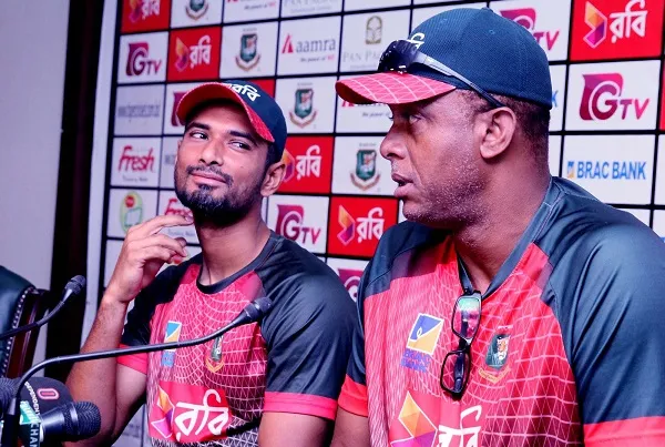 আফগান সিরিজেও হেড কোচ ওয়ালশ