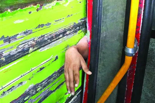 সড়ক নিরাপদ হবে কবে?