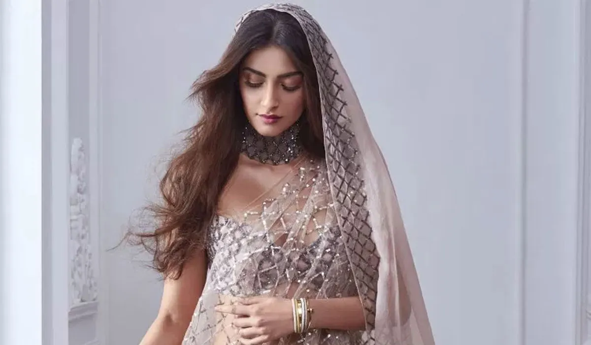 আজ সোনমের গায়ে হলুদ, কাল বিয়ে
