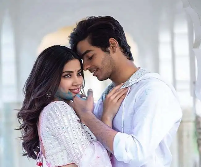 প্রথম ছবি দিয়েই বলিউডে ইশান-জাহ্নবীর বাজিমাত