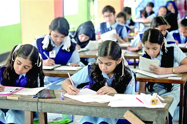 শিক্ষার নামে শিশুদের শৈশব কেড়ে নিচ্ছি নাতো?