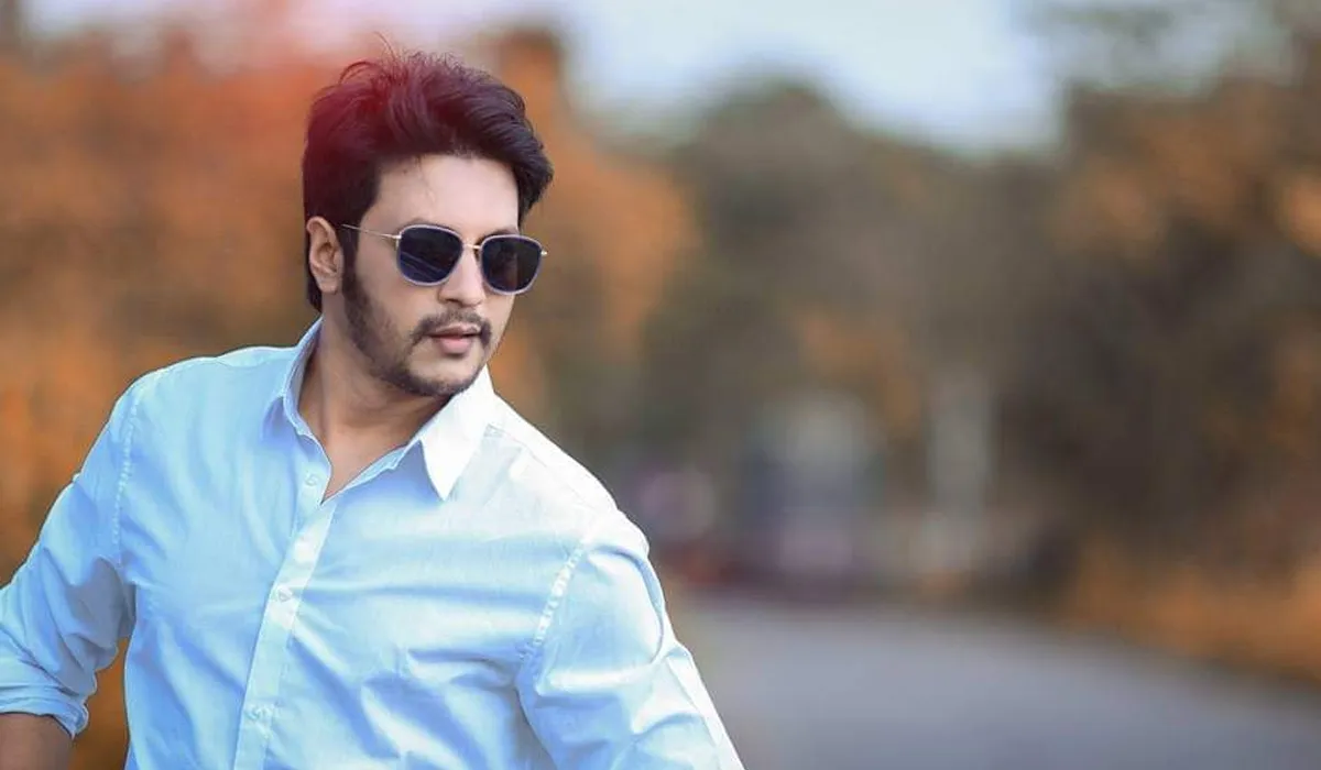 প্রথমবার ওয়েব সিরিজে চিত্রনায়ক ইমন