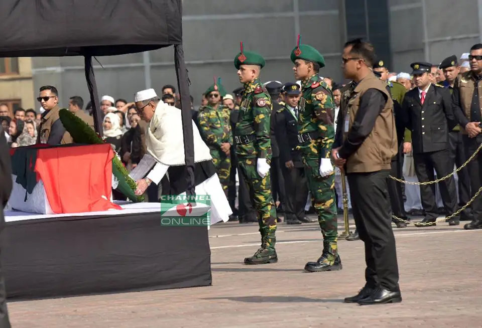 সৈয়দ আশরাফুল ইসলাম-জানাজা-শেষ শ্রদ্ধা নিবেদন