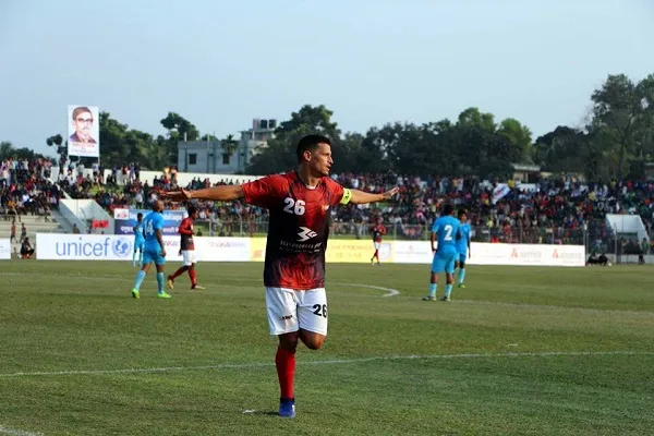 বসুন্ধরার কাছে উড়ে গেল আবাহনী