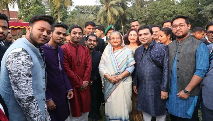 নৌকা জিতলো, প্রধানমন্ত্রীর সঙ্গে দেখাও হলো