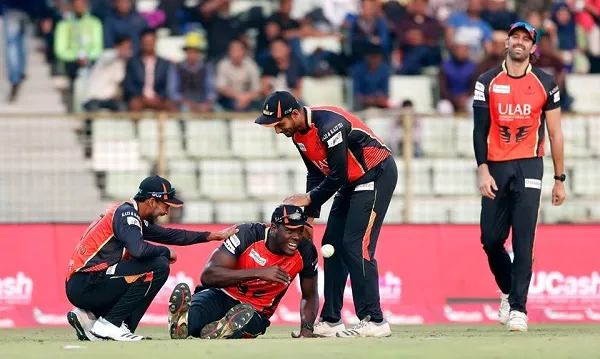 অবশেষে জয়ের মুখ দেখল মাহমুদউল্লাহর খুলনা