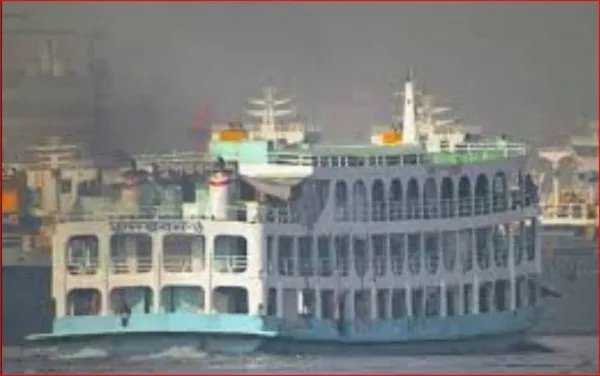 মধ্যরাতে ঘন কুয়াশায় দুই লঞ্চের সংঘর্ষ, নিহত ১