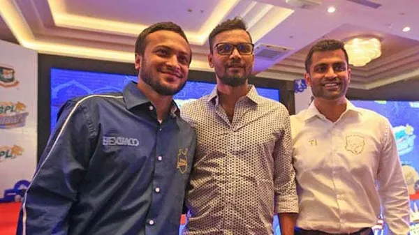 বাজছে বিপিএলের বাদ্য