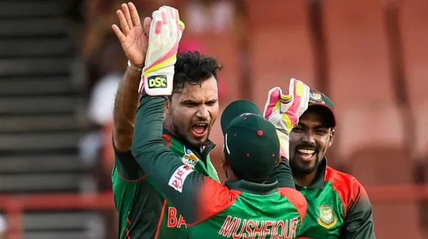 শোয়েবের চোখে ইংল্যান্ড বিশ্বকাপের সেরা অধিনায়ক মাশরাফী