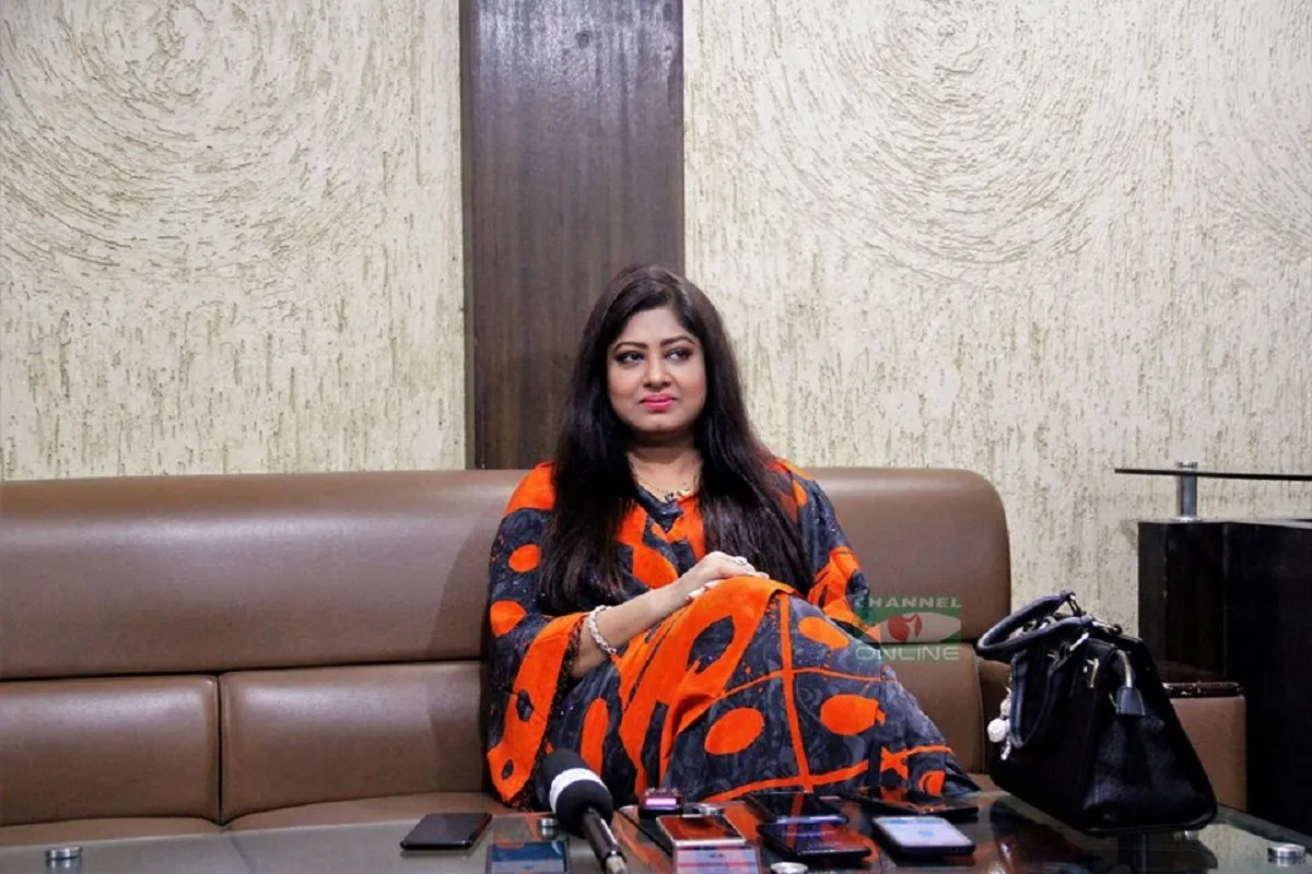 রাজনীতি নিয়ে আমার উৎসাহ বাধাগ্রস্ত করবেন না: মৌসুমী