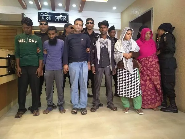 জুয়েলারি ব্যবসার আড়ালে ডাকাত চক্র
