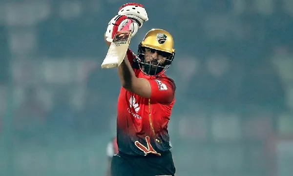 ঝড়ো সেঞ্চুরিতে ফাইনাল রাঙালেন তামিম
