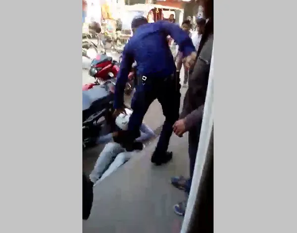 স্বেচ্ছাসেবক লীগ নেতাকে পেটানোর ঘটনায় এএসআই ক্লোজড