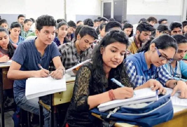 প্রশ্ন ফাঁস: কোচিং সেন্টার, শিক্ষক-শিক্ষার্থী ও অভিভাবক সমাজ